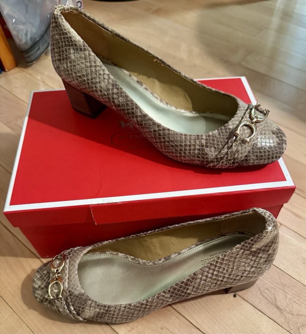 COACH Ophelia Lux Pumps 7.5B Snake Embossed Leather Gold Hardware A6439 Box